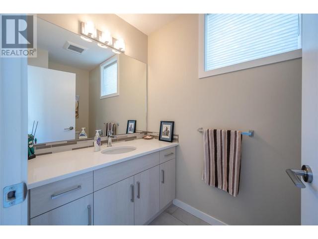 120 - 388 Eckhardt Avenue E, House attached with 3 bedrooms, 1 bathrooms and 4 parking in Penticton BC | Image 13