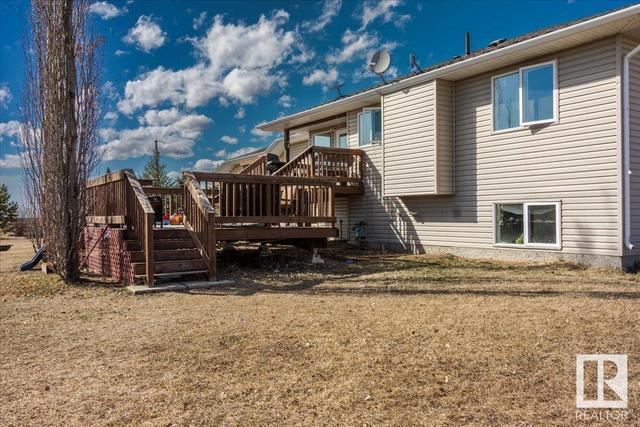 28159 Twp Rd 484, House detached with 5 bedrooms, 3 bathrooms and null parking in Leduc County AB | Image 4