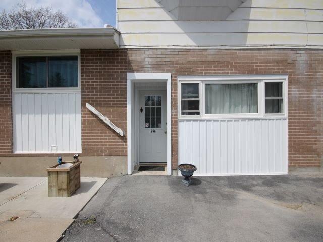 95 Sherwood Dr, House detached with 3 bedrooms, 4 bathrooms and 4 parking in Kingston ON | Image 17