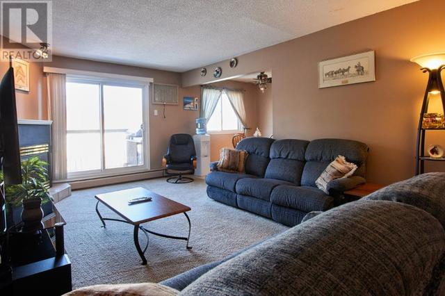 20, - 398 16 Street Ne, Condo with 2 bedrooms, 1 bathrooms and 1 parking in Medicine Hat AB | Image 12