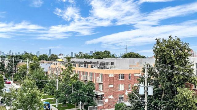 th803 - 370 Wallace Ave, Townhouse with 2 bedrooms, 2 bathrooms and 1 parking in Toronto ON | Image 17