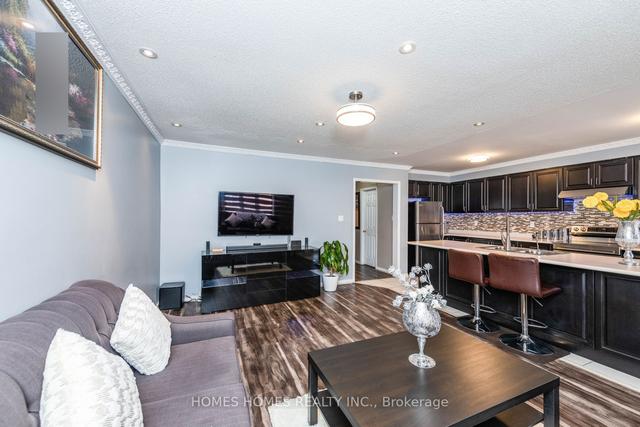 9 Bersan Terr, House semidetached with 4 bedrooms, 4 bathrooms and 2 parking in Brampton ON | Image 4
