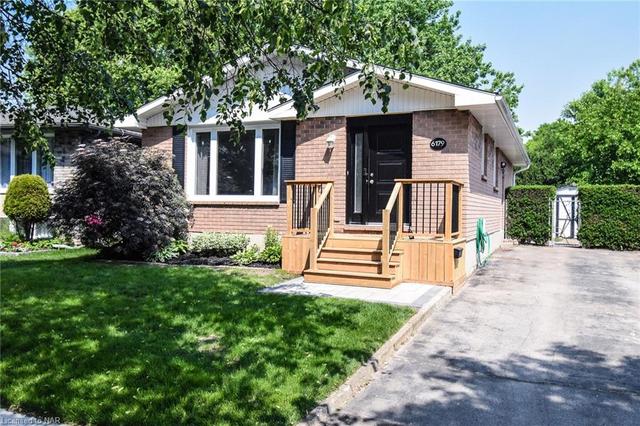 6179 Charnwood Avenue, House detached with 3 bedrooms, 2 bathrooms and 3 parking in Niagara Falls ON | Image 1
