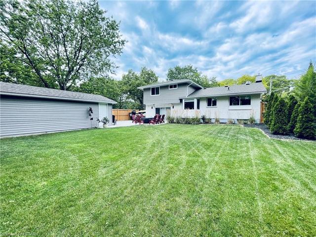 1435 Sylvan Court, House detached with 3 bedrooms, 2 bathrooms and 8 parking in Sarnia ON | Image 41
