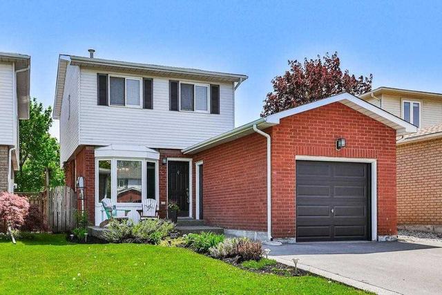 3330 Cardiff Cres, House detached with 3 bedrooms, 2 bathrooms and 3 parking in Burlington ON | Card Image