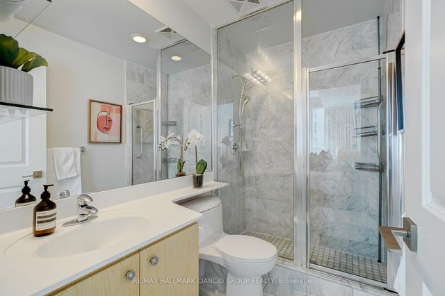 2104 - 1 Scott St, Condo with 2 bedrooms, 2 bathrooms and 1 parking in Toronto ON | Image 14