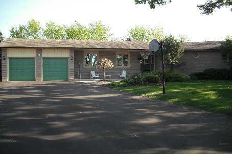 80 Brownsville Crt, House detached with 4 bedrooms, 3 bathrooms and 8 parking in King ON | Image 1