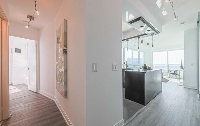 3002 - 1 Scott St, Condo with 2 bedrooms, 2 bathrooms and 1 parking in Toronto ON | Image 22