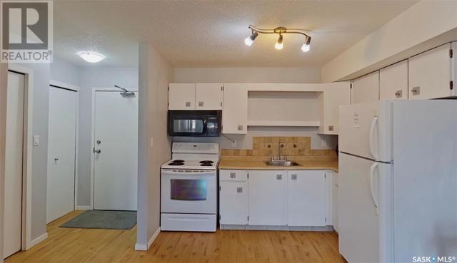 1 - 6575 Rochdale Boulevard, Condo with 1 bedrooms, 1 bathrooms and null parking in Regina SK | Image 7