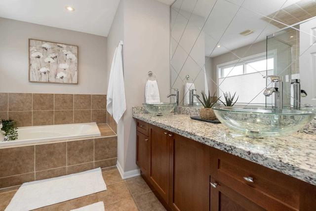 863 Howden Cres, House detached with 4 bedrooms, 3 bathrooms and 2 parking in Milton ON | Image 18