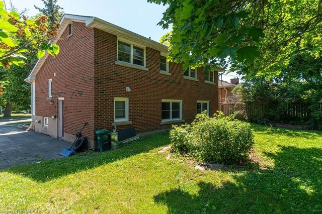 1161 Johnson Street, House detached with 3 bedrooms, 2 bathrooms and null parking in Kingston ON | Image 25