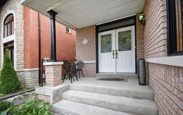 508 Summerpark Cres, House detached with 4 bedrooms, 3 bathrooms and 4 parking in Pickering ON | Image 34