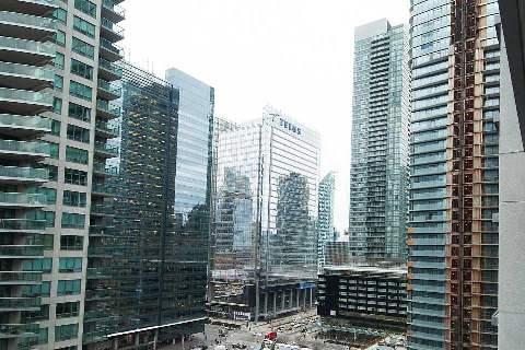 1802 - 19 Grand Trunk Cres, Condo with 2 bedrooms, 2 bathrooms and 1 parking in Toronto ON | Image 8