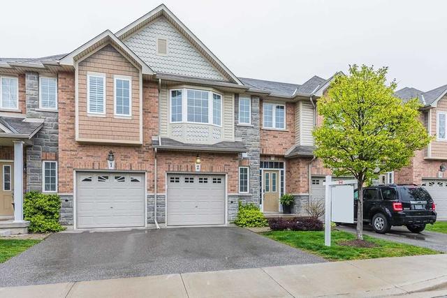 2 - 40 Dartmouth Gate, Townhouse with 3 bedrooms, 3 bathrooms and 2 parking in Hamilton ON | Image 1