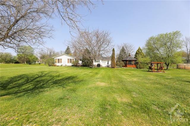 2506 River Road, House detached with 3 bedrooms, 2 bathrooms and 10 parking in North Grenville ON | Image 28