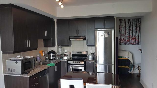 706 - 68 Canterbury Pl, Condo with 1 bedrooms, 1 bathrooms and 1 parking in Toronto ON | Image 6