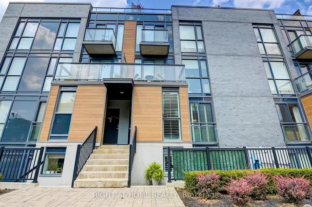 702 - 380 Wallace Ave, Townhouse with 2 bedrooms, 3 bathrooms and 1 parking in Toronto ON | Image 1