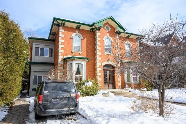 105 East Ave S, House detached with 8 bedrooms, 5 bathrooms and 8 parking in Hamilton ON | Image 29