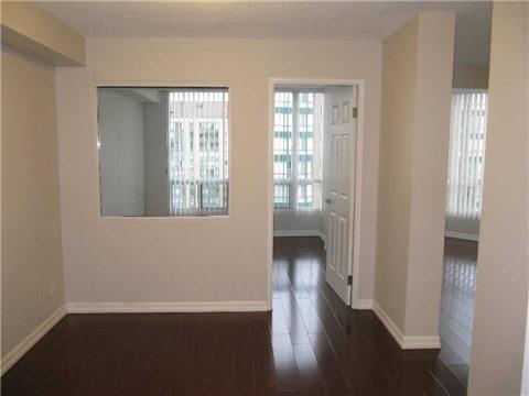 2101 - 155 Hillcrest Ave, Condo with 1 bedrooms, 1 bathrooms and 1 parking in Mississauga ON | Image 3