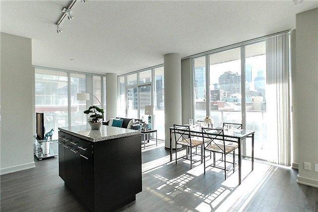 818 - 21 Nelson St, Condo with 2 bedrooms, 2 bathrooms and 1 parking in Toronto ON | Image 4