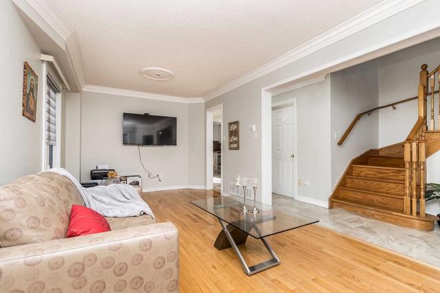 81 Townley Cres, House semidetached with 3 bedrooms, 3 bathrooms and 4 parking in Brampton ON | Image 15