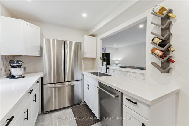 40 - 103 Dovedale Dr, Townhouse with 3 bedrooms, 2 bathrooms and 1 parking in Whitby ON | Image 4