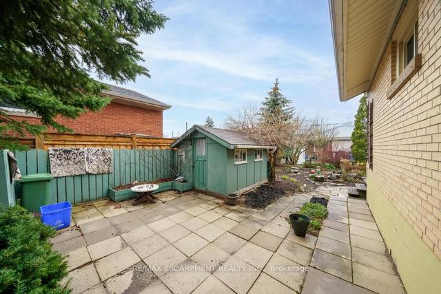 176 West 31st St, House detached with 3 bedrooms, 2 bathrooms and 3 parking in Hamilton ON | Image 27