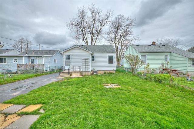 15 Hilda Street, House detached with 2 bedrooms, 1 bathrooms and 4 parking in St. Catharines ON | Image 20