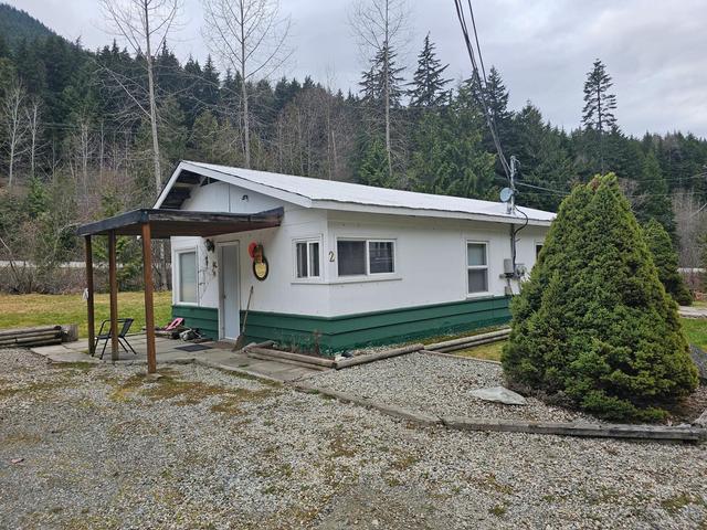 3433 Highway 6, House detached with 3 bedrooms, 3 bathrooms and 20 parking in Central Kootenay E BC | Image 59