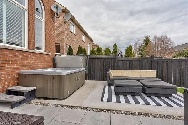 3418 Buena Vista Court, House detached with 4 bedrooms, 3 bathrooms and 6 parking in Oakville ON | Image 44
