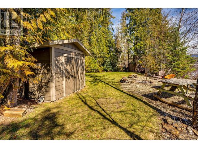 661 Park Road, House detached with 3 bedrooms, 2 bathrooms and 8 parking in Columbia Shuswap D BC | Image 55