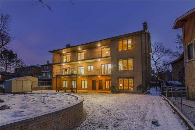 10 Forest Park Cres, House detached with 5 bedrooms, 6 bathrooms and 6 parking in Markham ON | Image 3