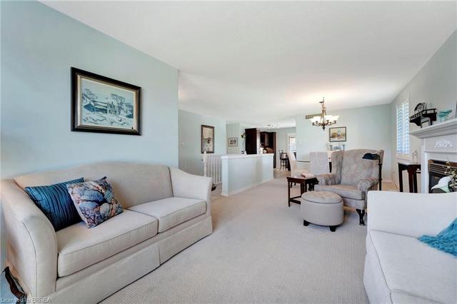 17 Nixon Avenue, House detached with 3 bedrooms, 2 bathrooms and 4 parking in Brant ON | Image 5