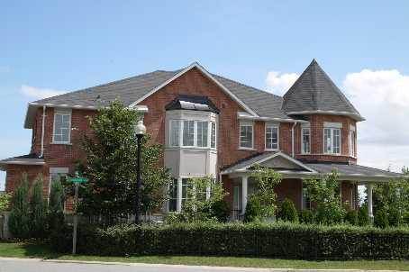 1 Interlacken Way, Townhouse with 3 bedrooms, 4 bathrooms and 1 parking in Markham ON | Image 1