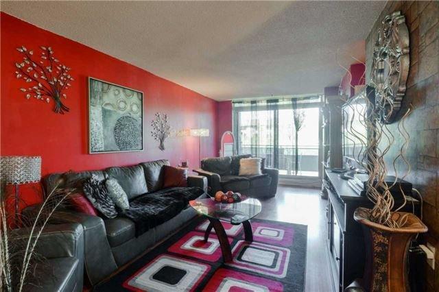 202 - 355 Rathburn Rd E, Condo with 3 bedrooms, 2 bathrooms and 3 parking in Mississauga ON | Image 5