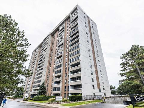 1711 - 15 Kensington Rd, Condo with 2 bedrooms, 2 bathrooms and 1 parking in Brampton ON | Card Image