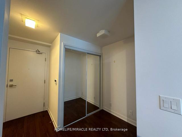 1610 - 14 York St, Condo with 1 bedrooms, 1 bathrooms and 0 parking in Toronto ON | Image 15