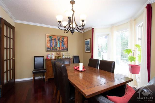 25 Claudet Crescent, House detached with 4 bedrooms, 4 bathrooms and 6 parking in Ottawa ON | Image 5