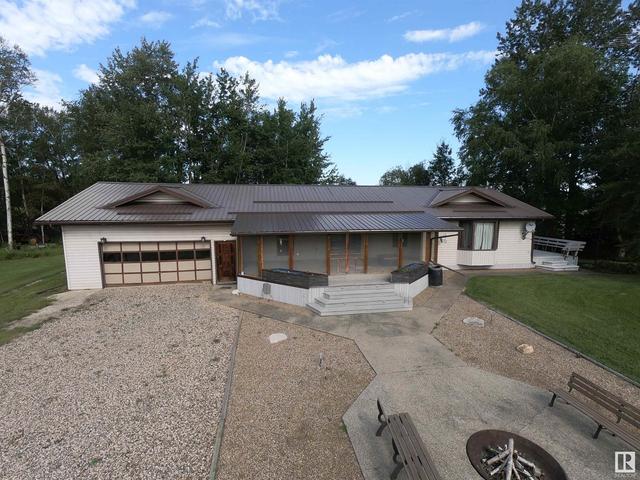 64304 Rg Rd 20, House detached with 3 bedrooms, 3 bathrooms and null parking in Westlock County AB | Image 1
