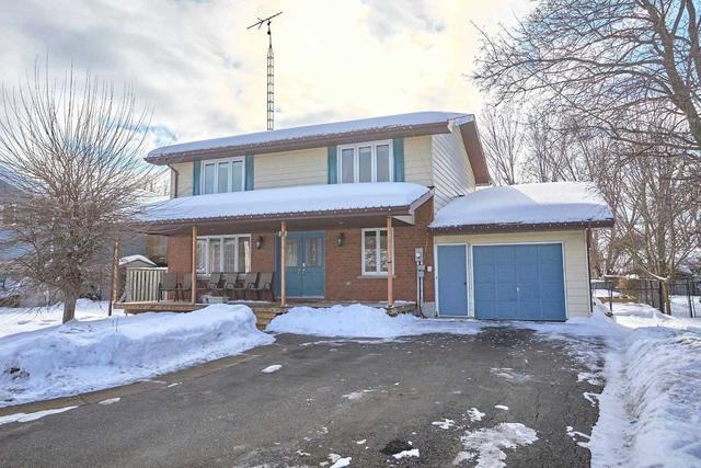 18 Huron St, House detached with 3 bedrooms, 3 bathrooms and 7 parking in Springwater ON | Image 1