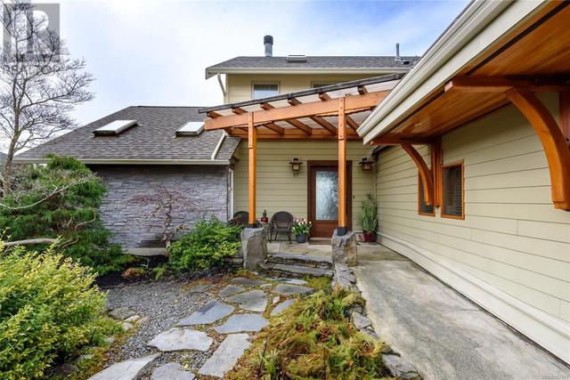 57 Jane Pl, House detached with 3 bedrooms, 3 bathrooms and 2 parking in Comox BC | Image 46