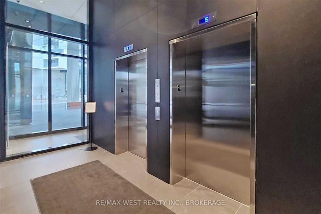 310 - 21 Lawren Harris Sq, Condo with 1 bedrooms, 1 bathrooms and 0 parking in Toronto ON | Image 21