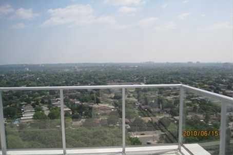 lph06 - 60 Town Centre Crt, Condo with 2 bedrooms, 2 bathrooms and 1 parking in Toronto ON | Image 9