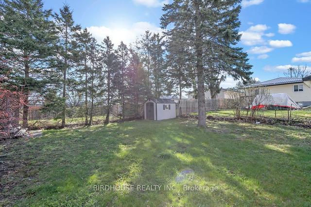 39 Walker St, House detached with 3 bedrooms, 2 bathrooms and 3 parking in Kawartha Lakes ON | Image 32
