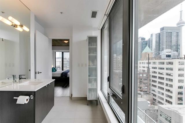 ph 5 - 32 Camden St, Condo with 2 bedrooms, 2 bathrooms and 1 parking in Toronto ON | Image 14