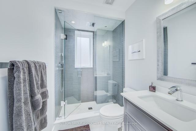 upper - 229 Howland Ave, House semidetached with 3 bedrooms, 2 bathrooms and 1 parking in Toronto ON | Image 8