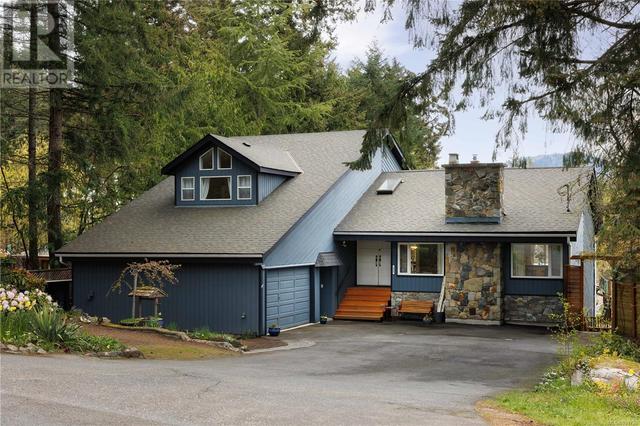 600 Cromar Rd, House detached with 5 bedrooms, 3 bathrooms and 4 parking in North Saanich BC | Image 1