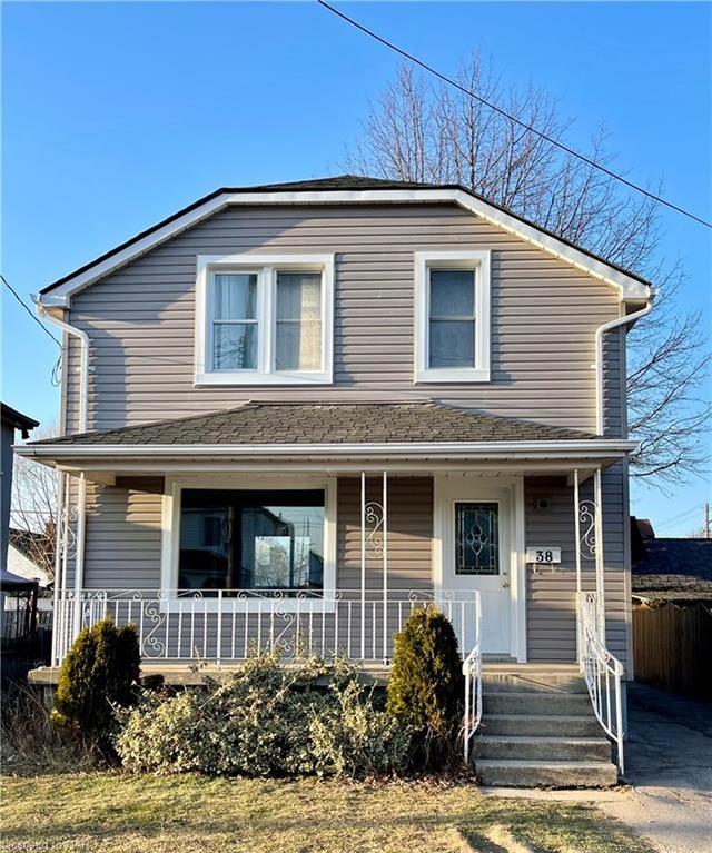 38 Lasalle Street, House detached with 3 bedrooms, 2 bathrooms and 2 parking in Welland ON | Image 1
