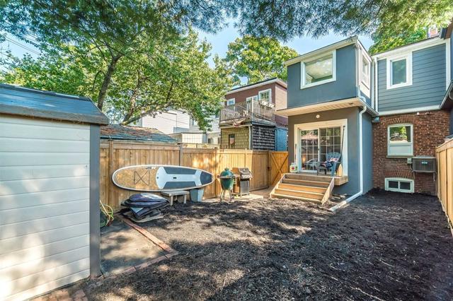 94 Hollywood Cres, House semidetached with 3 bedrooms, 2 bathrooms and 0 parking in Toronto ON | Image 12