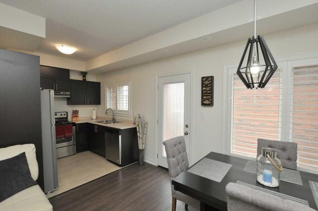 4302 - 2420 Baronwood Dr, Townhouse with 2 bedrooms, 3 bathrooms and 1 parking in Oakville ON | Image 4